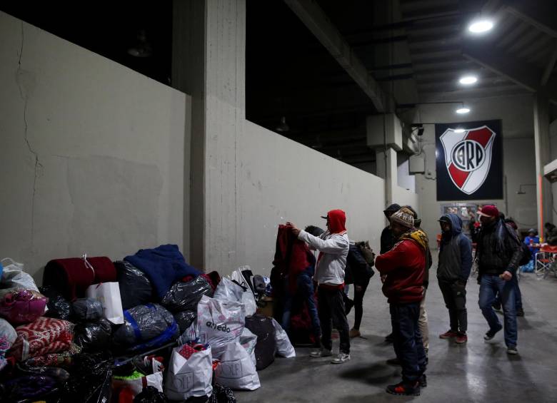 River Plate abre sus puertas a la gente sin hogar por las bajas temperaturas. Foto: REUTERS