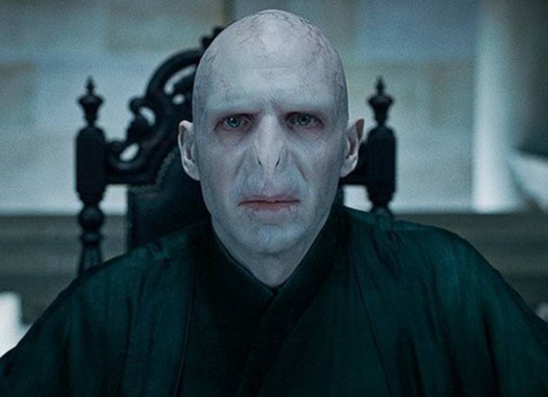Curso intensivo de respiración profunda a cargo de Lord VoldemortJueves 31 de diciembre Hogwarts U.K.