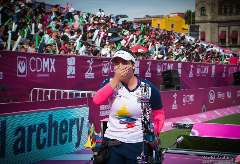 El trono del arco compuesto tiene dueña, Sara López