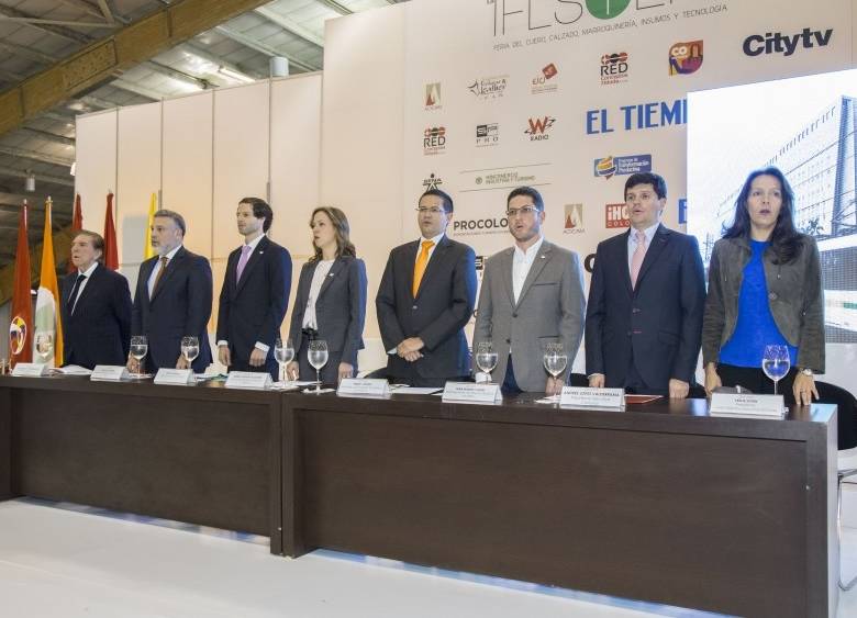 Durante la Feria Internacional del Cuero de Acicam, la ministra de Comercio resaltó la necesidad de avanzar en productividad, aún en medio de un escenario económico complejo para el país. 