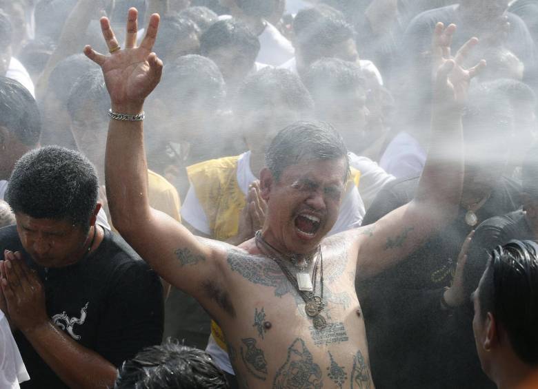 Los impresionantes rituales ancestrales en Tailandia 