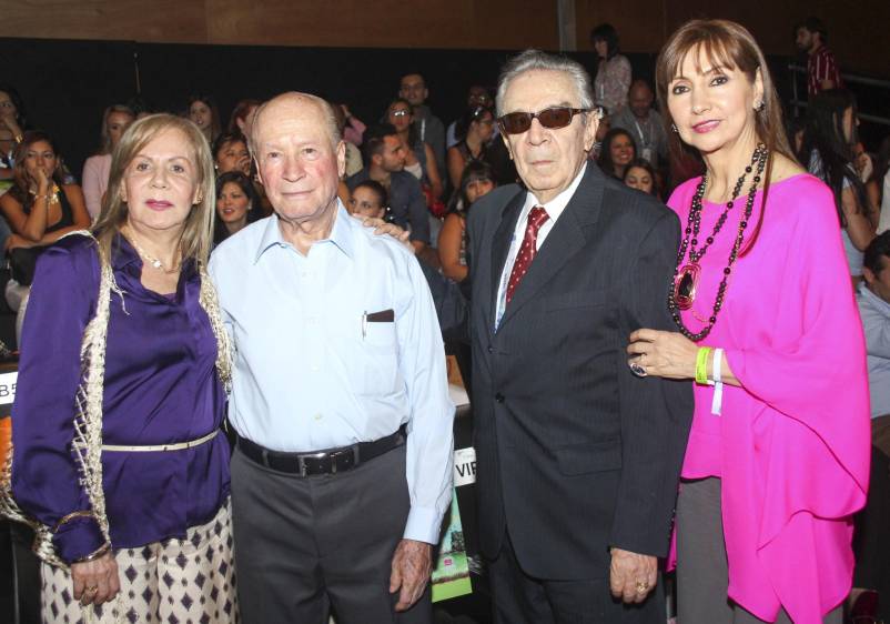 Amanda de Alvares, Pedro Darío Alvares , Gustavo Rengifo y Cecilia de Rengifo. Foto Cámara Lúcida.