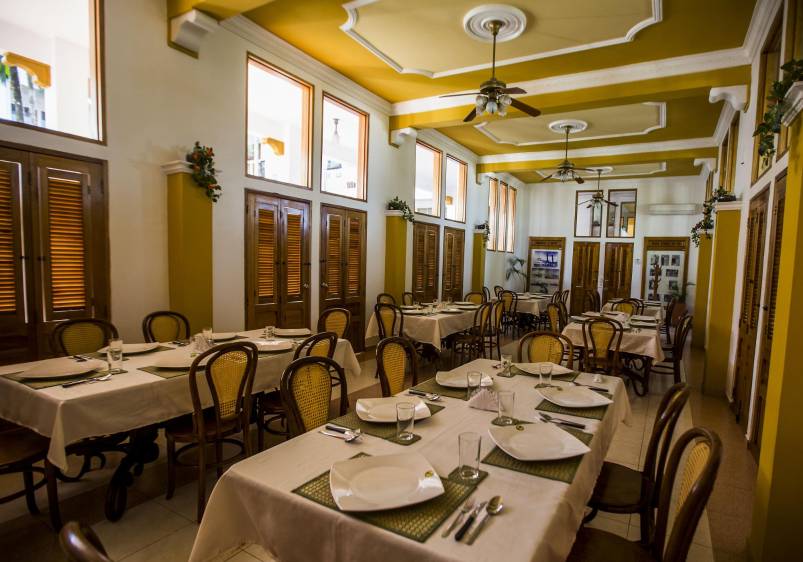 Comedor del Hotel Magdalena, donde se hacían las recepciones de matrimonios y eventos importantes. FOTO JULIO CÉSAR HERRERA