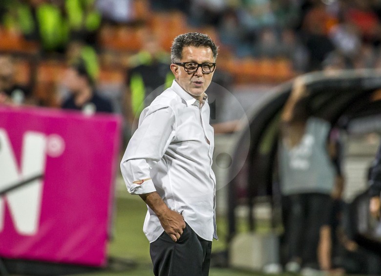 El técnico Juan Carlos Osorio durante el partido entre Nacional y Pereira. FOTO JUAN ANTONIO SÁNCHEZ
