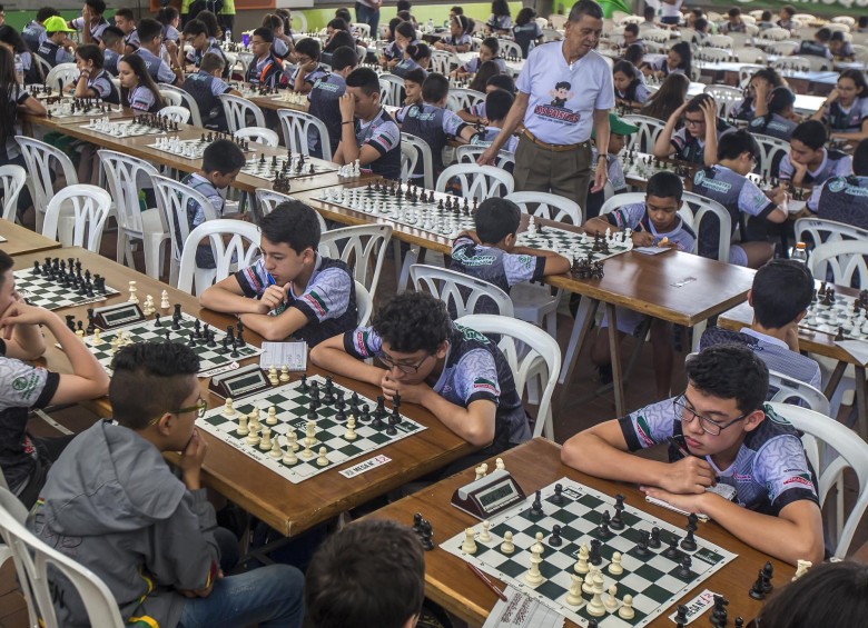 Los jóvenes ajedrecistas tendrán actividad hasta el viernes en el marco del Festival de Festivales. FOTO juan antonio sánchez