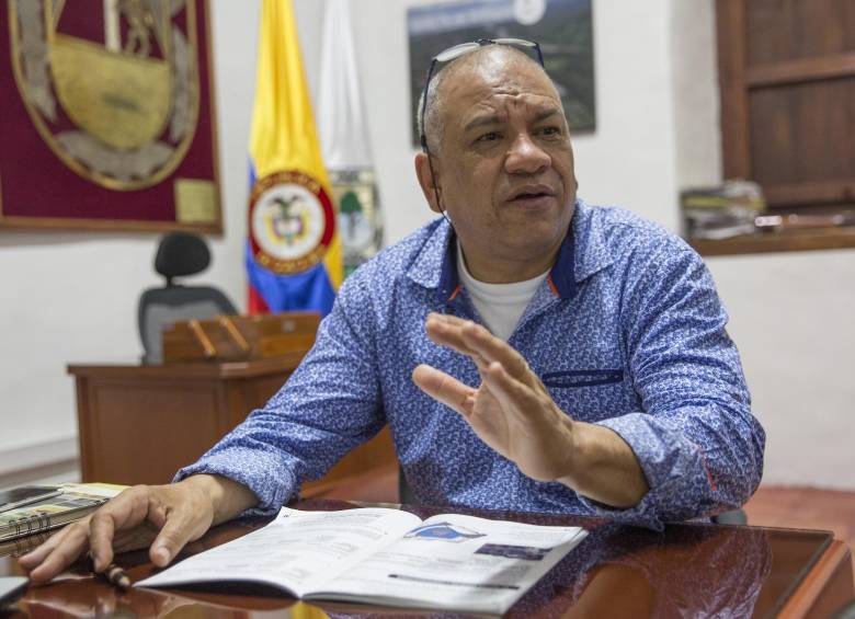El alcalde de Santa Fe de Antioquia, Saulo Armando Rivera Fernández. Foto: Edwin Bustamante Restrepo