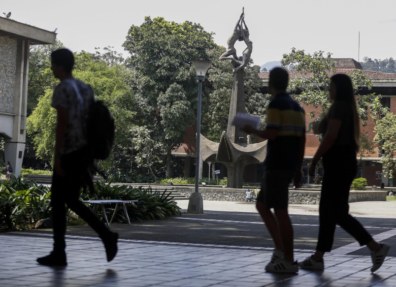 El cese de actividades académicas ya suma cinco semanas en la Universidad de Antioquia. FOTO: MANUEL SALDARRIAGA