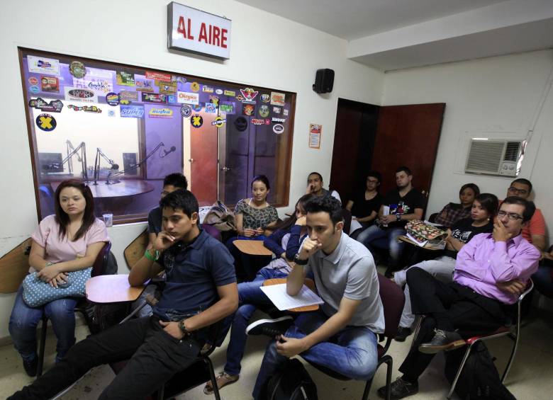 Formar técnicos reflexivos y críticos es una de las tareas que tienen las instituciones de educación terciaria. FOTO archivo