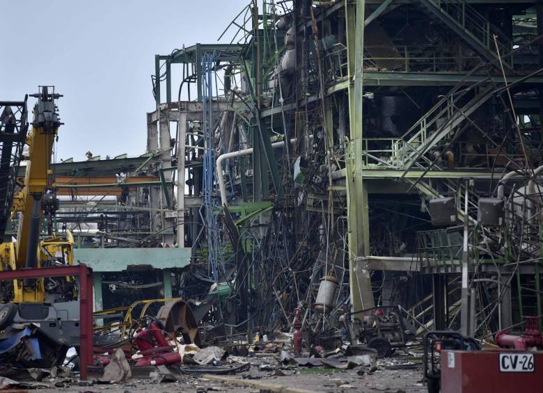 Cifra de muertos en explosión de planta petroquímica en México sube a 13