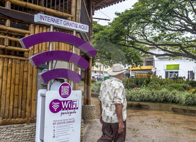 Zona Wifi Gratis para la Gente en el municipio de Hispania, en el Suroeste antioqueño. FOTO Juan Antonio Sánchez. 