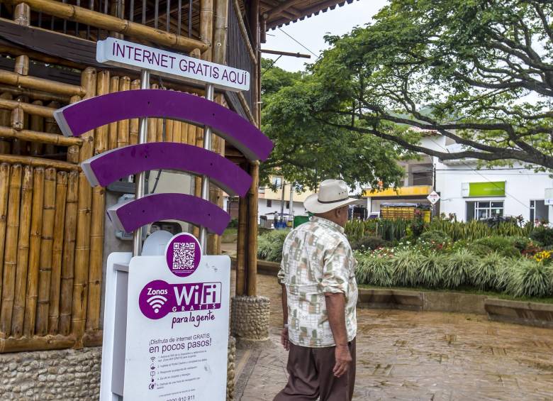 Zona Wifi Gratis para la Gente en el municipio de Hispania, en el Suroeste antioqueño. FOTO Juan Antonio Sánchez. 