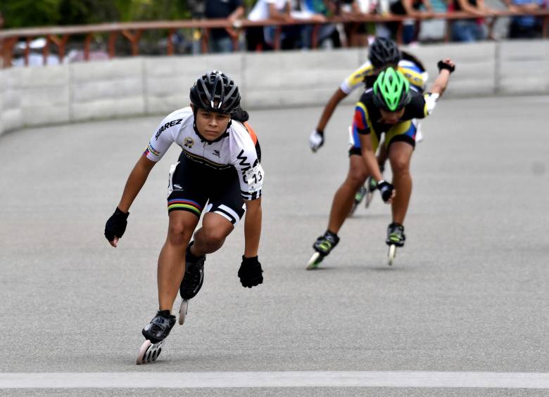 Una de las pruebas que dominó Valeria Rodríguez en el Suramericano fueron los 100 metros. FOTO cortesía-fedepatín