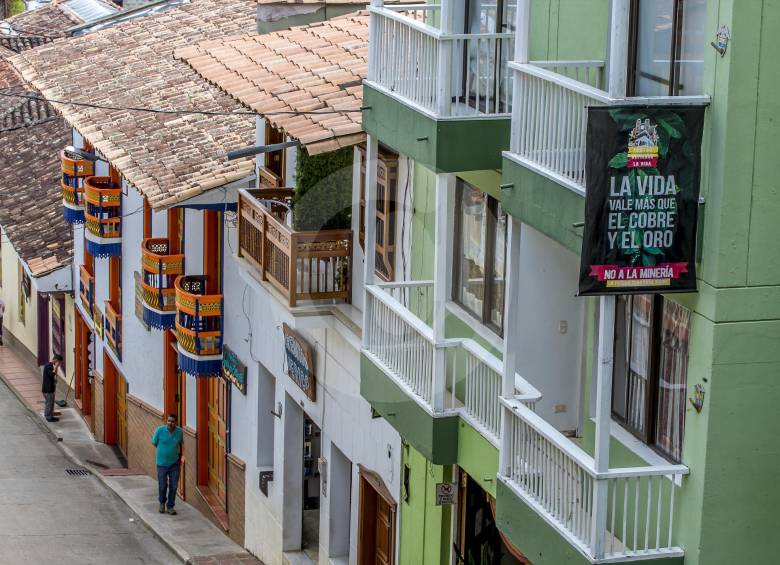 Entre los admitidos como terceros en el proceso hay varios campesinos de Jericó, donde estaría la mina, y del municipio de Támesis, ambos del Suroeste antioqueño. FOTO Juan Antonio sánchez