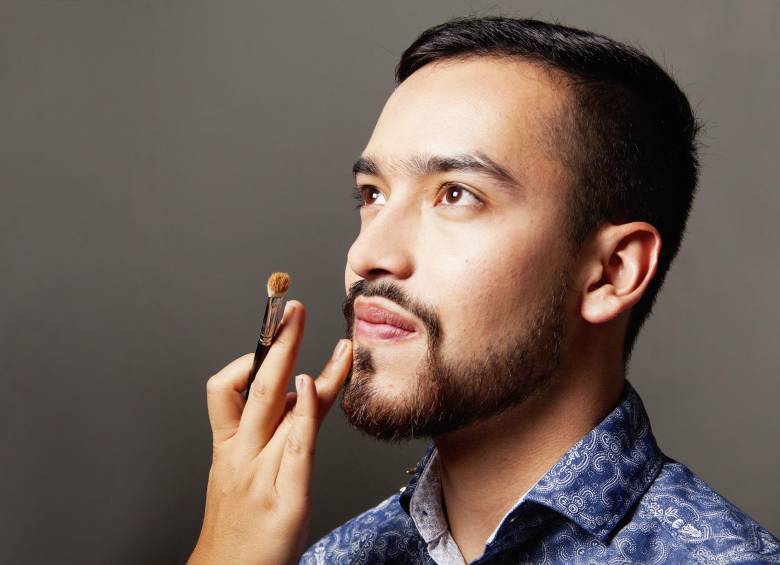 Productos apropiados para nivelar la textura de la piel masculina: BB Cream o Primer (cubre algunos poros abiertos que se pueden tener).