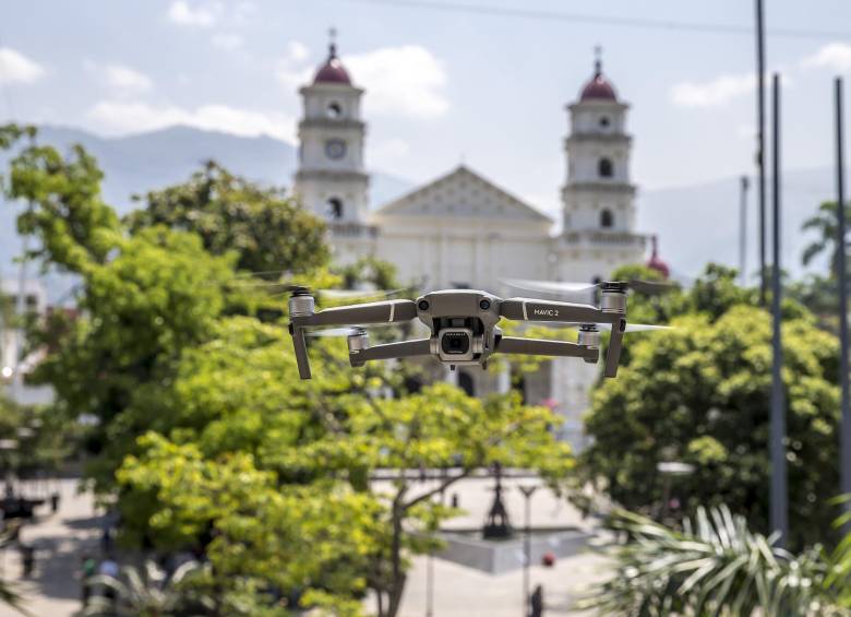 Alcaldía de Envigado ha brindado apoyo y orientación a 423 mujeres este año. Foto Juan Antonio Sánchez