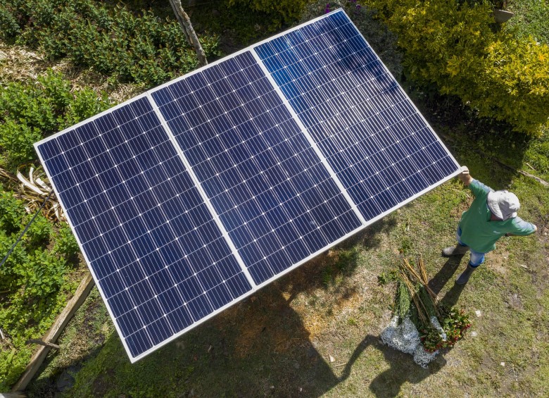 Proyecto de paneles solares para campesinos en el corregimiento de San Cristobal . Imagen de referencia. Foto: Manuel Saldarriaga Quintero