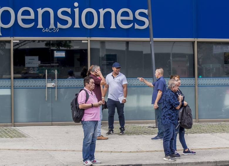 El Decreto 1562 de 2019 viabiliza el uso de estos recursos para prepagar educación y la compra de acciones.Foto: Juan Antonio Sánchez 
