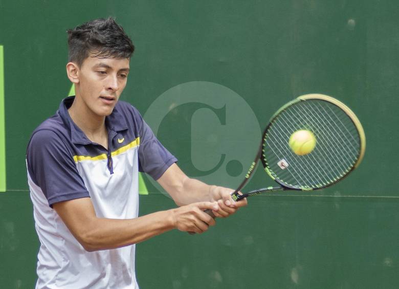 Alejandro Hoyos (foto arriba) y Carlos Sepúlveda (principal), dos de los exponentes del torneo. FOTO róbinson sáenz 