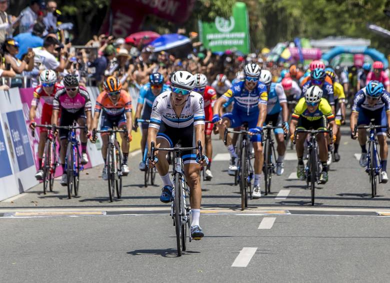 Las vías de Antioquia le han abierto paso a la caravana ciclística. FOTO JUAN ANTONIO SÁNCHEZ