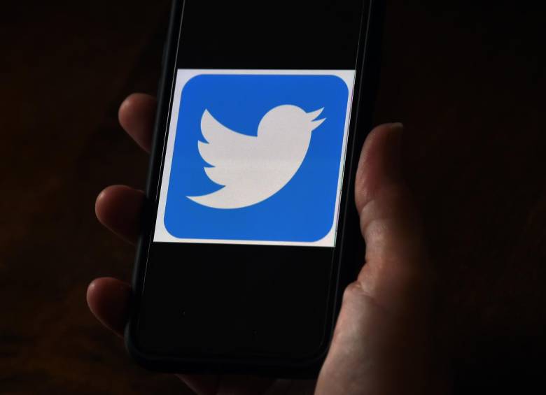 Las redes sociales son uno de los medios de difusión de noticias falsas en Brasil. FOTO: AFP