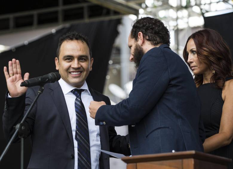 El 1 de enero pasado, León Mario Bedoya tomó posesión como alcalde de Itagüí. FOTO JULIO CÉSAR HERRERA