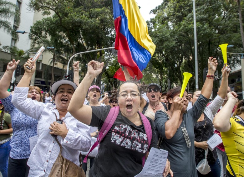 La manifestación más reciente de los educadores del país se dio el 12 de octubre del año pasado, reclamando por los incumplimientos y apoyando a otros sectores. FOTO Juan Antonio sánchez
