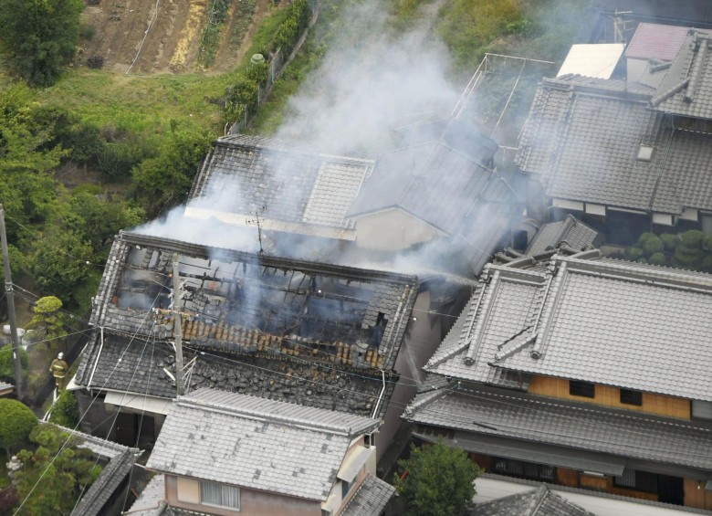 Tres muertos y 170.000 casas afectadas por terremoto de Japón