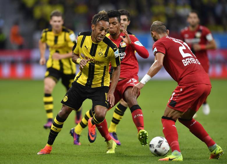 El delantero del Borussia Dortmund, Pierre-Emerick Aubameyang admitió que han existido contactos para fichar por el Real Madrid. FOTO AP