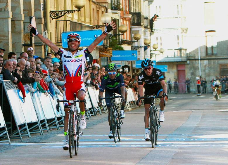 El colombiano entró segundo en la tercera etapa, por detrás del español Purito Rodríguez. FOTO CORTESÍA LUIS BARBOSA