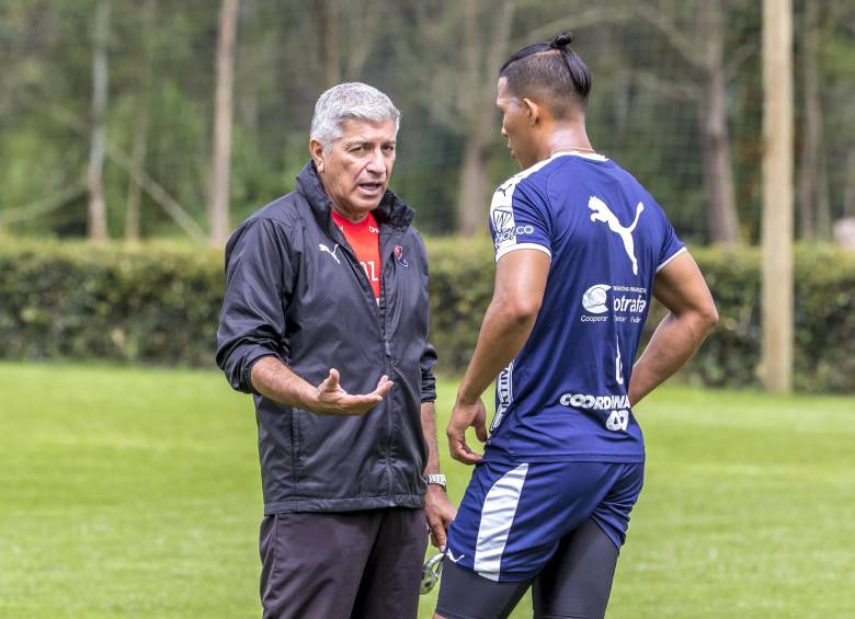 Octavio Zambrano se mostró molesto por la decisión de la postergación, pero aseguró que no la tenía descartada. FOTO: JUAN ANTONIO SÁNCHEZ