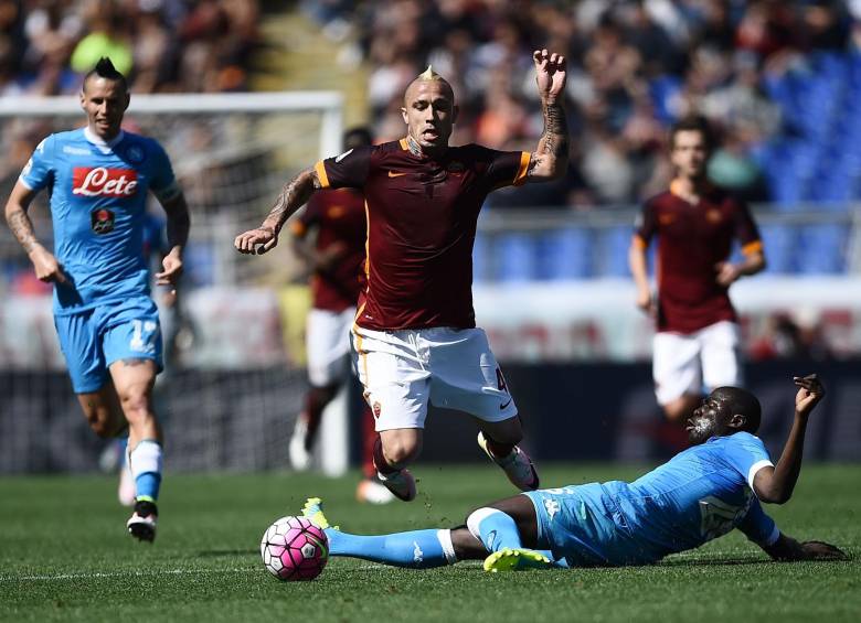 Este es el defensa senegalés del Nápoles Kalidou Koulibaly, que Maradona dice que si “fuera blanco, ya estaría en el Real Madrid o en el Barcelona”. FOTO AFP