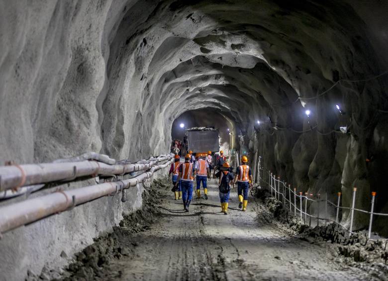 Con el regreso gradual, 3.500 trabajadores volverán a la obra. Foto: Juan Antonio Sánchez Ocampo