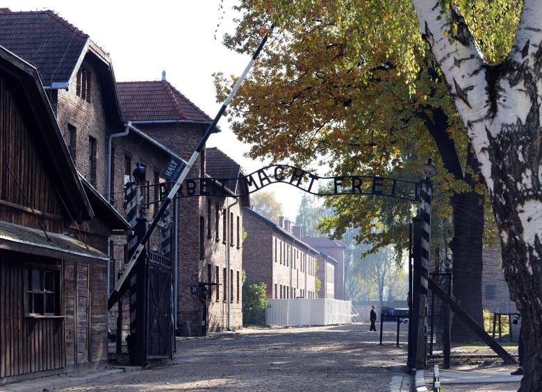 Entrada del antiguo campo de exterminio nazi de Auschwitz. FOTO AFP