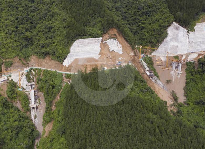 Pacífico 1 es una conexión 4G que se desarrolla en el Suroeste del departamento de Antioquia. Busca recuperar el trazado entre Bolombolo y Ancón Sur con el fin de acercar a Medellín y al Eje Cafetero. FOTO manuel saldarriaga