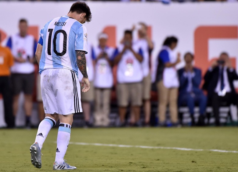 Lionel Messi después de errar un penalti. FOTO AFP