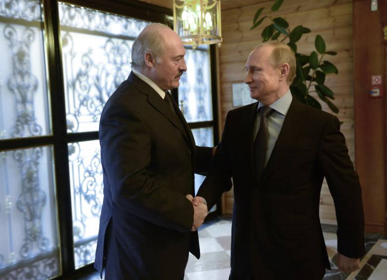 El presidente de Rusia, Vladimir Putin, declaró que los líderes de Alemania, Francia, Rusia y Ucrania acordaron reunirse. FOTO AP