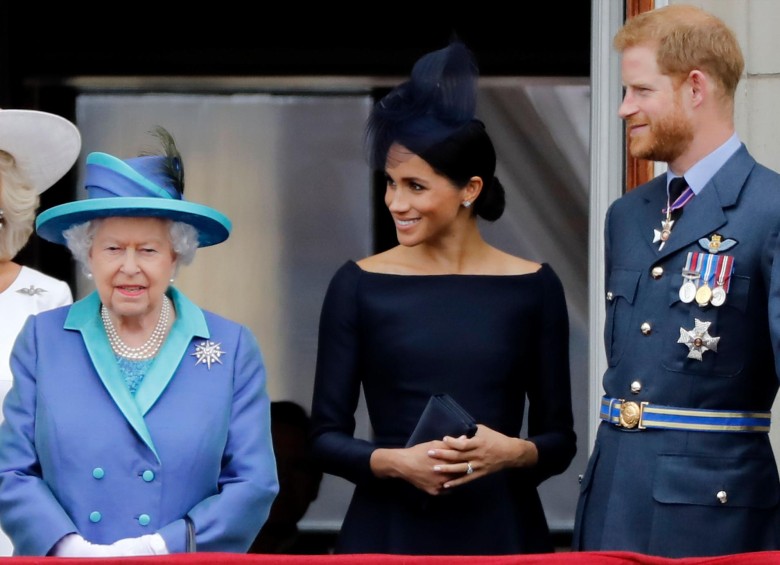 Después de la reunión en la mañana de este lunes, la reina Isabel II emitió un comunicado. FOTO AFP