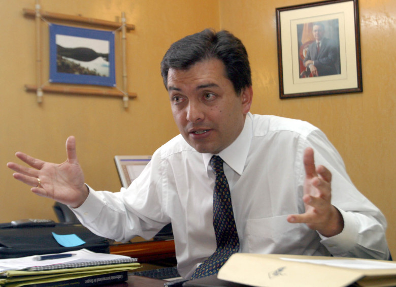 Hoyos fue el asesor espiritual de la campaña de Óscar Iván Zuluaga. FOTO COLPRENSA