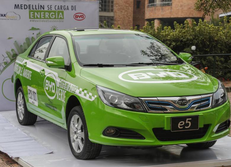 Así se ve el puerto de carga del e5 400, construido por BYD y pertenenciente a la empresa Tax Belén. Según la Alcaldía serán 1.500 los taxis eléctricos que llegarán. FOTOS robinson sáenz y cortesía