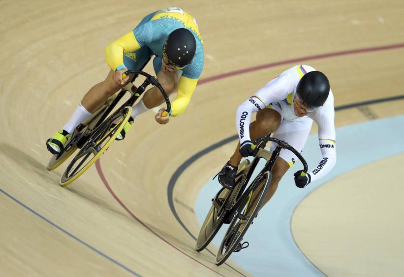 En su primer enfrentamiento fue superado por el australiano Mattew Glaetzer pero ganó en el repechaje. FOTO Reuters
