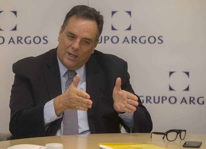 Jorge Mario Velásquez, presidente de grupo Argos, presentó el balance del primer trimestre. FOTO El Colombiano
