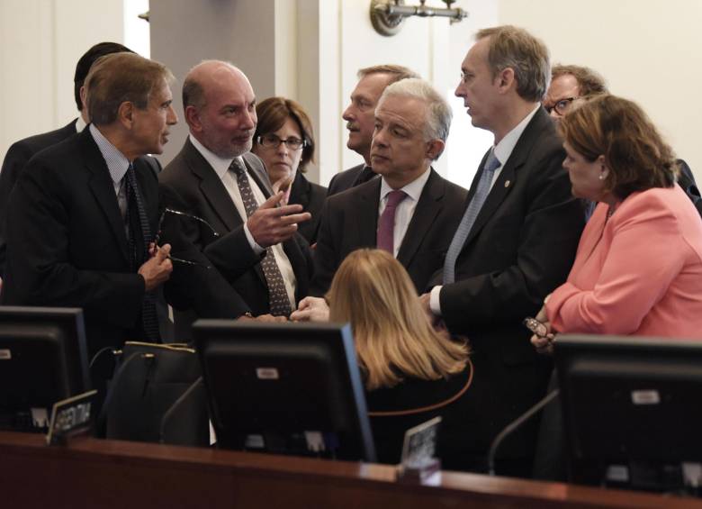 Representantes de los Estados miembros de la OEA en sesión. FOTO EFE