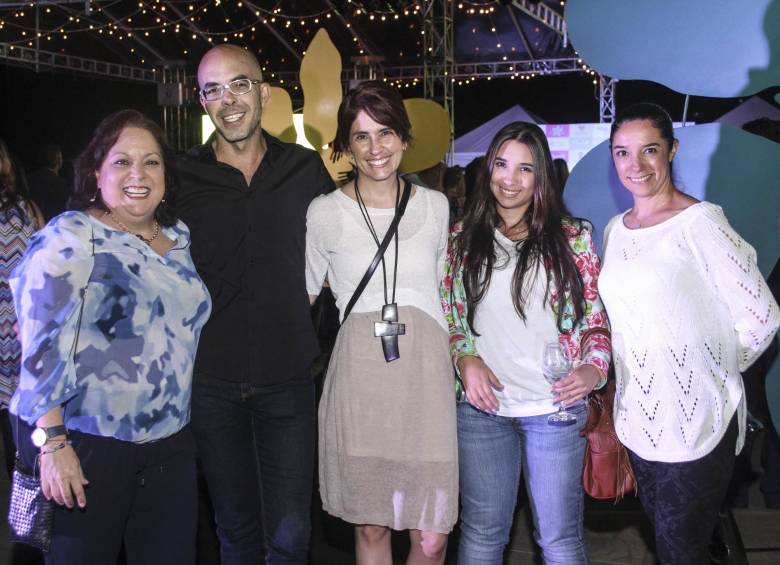 Constanza Gónima, Alejandro Cuartas, Juanita Álvarez, María Solorzano y Clara Martínez. Foto Cámara Lúcida.