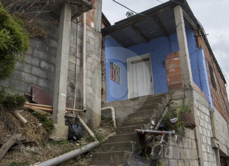 Esta era la casa de Alberto Roldán Torres, donde fueron asesinados Sandra Patricia Córdoba Mosquera y sus dos hijos. FOTO ROBINSON SÁENZ