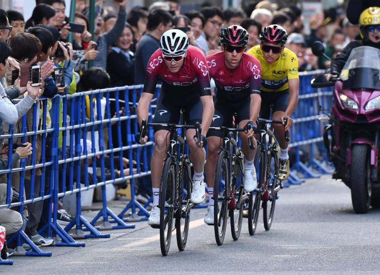 Froome, Castroviejo y Bernal, un trío que seguramente será protagonista en las principales carreras del año venidero. Ayer compitieron en Japón. FOTO AFP