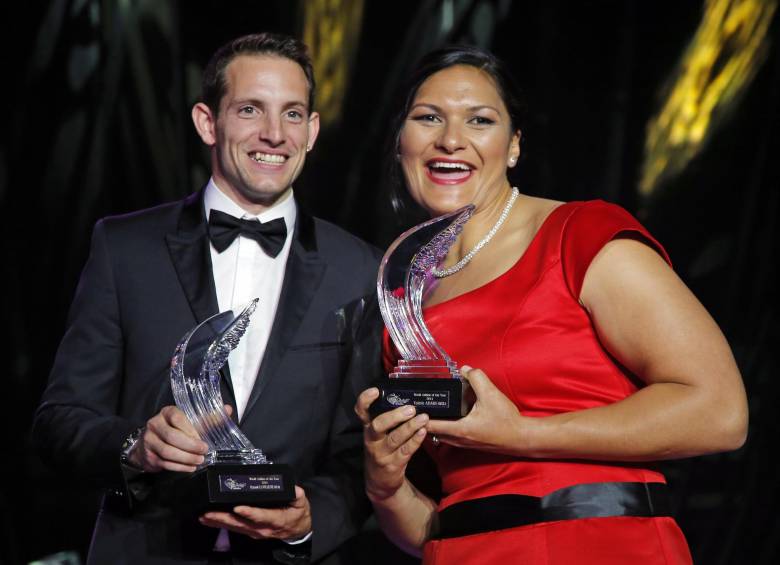 El francés Renaud Lavillenie y la neozelandesa Valerie Adams recibieron los galardones en Mónaco