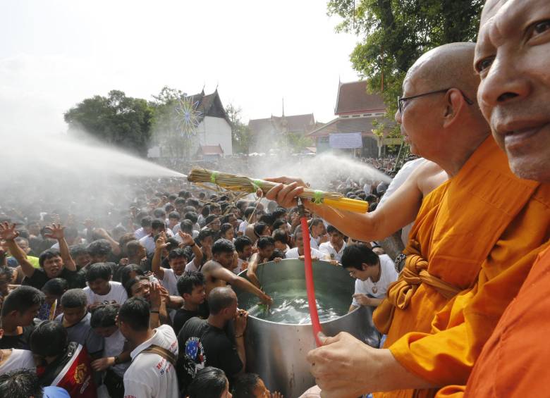 Los impresionantes rituales ancestrales en Tailandia 