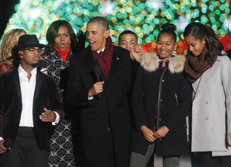 Michelle y Barack Obama desearon una feliz Navidad a los estadounidenses en una “carta de felicitación interactiva”. FOTO REUTERS