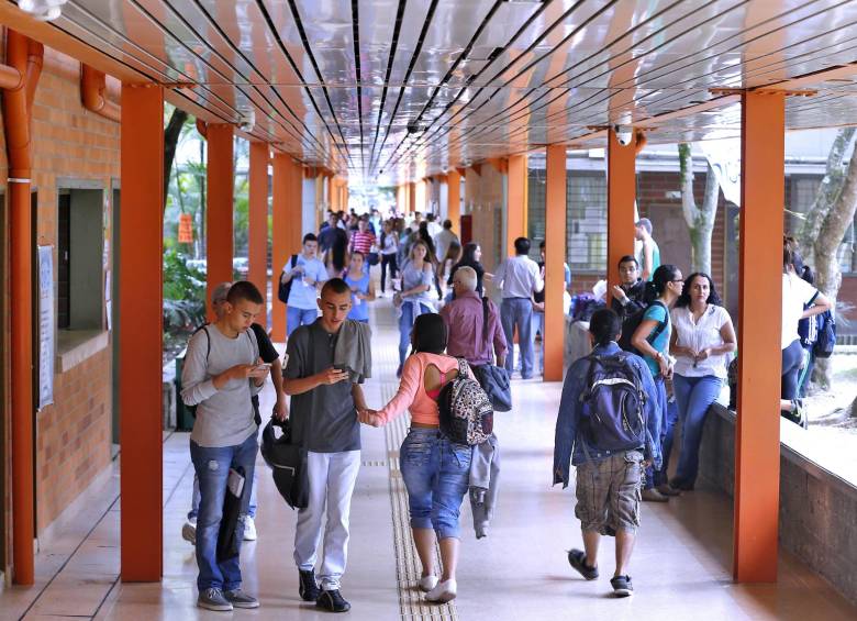 cerca de mes y medio estuvo en paro el Politécnico Jaime Isaza Cadavid. FOTO ARCHIVO
