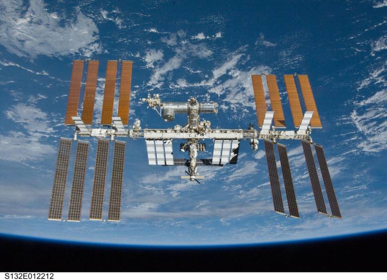Cuando hay buen tiempo, la EEI se puede ver cruzar desde zonas habitadas del planeta. FOTO Nasa